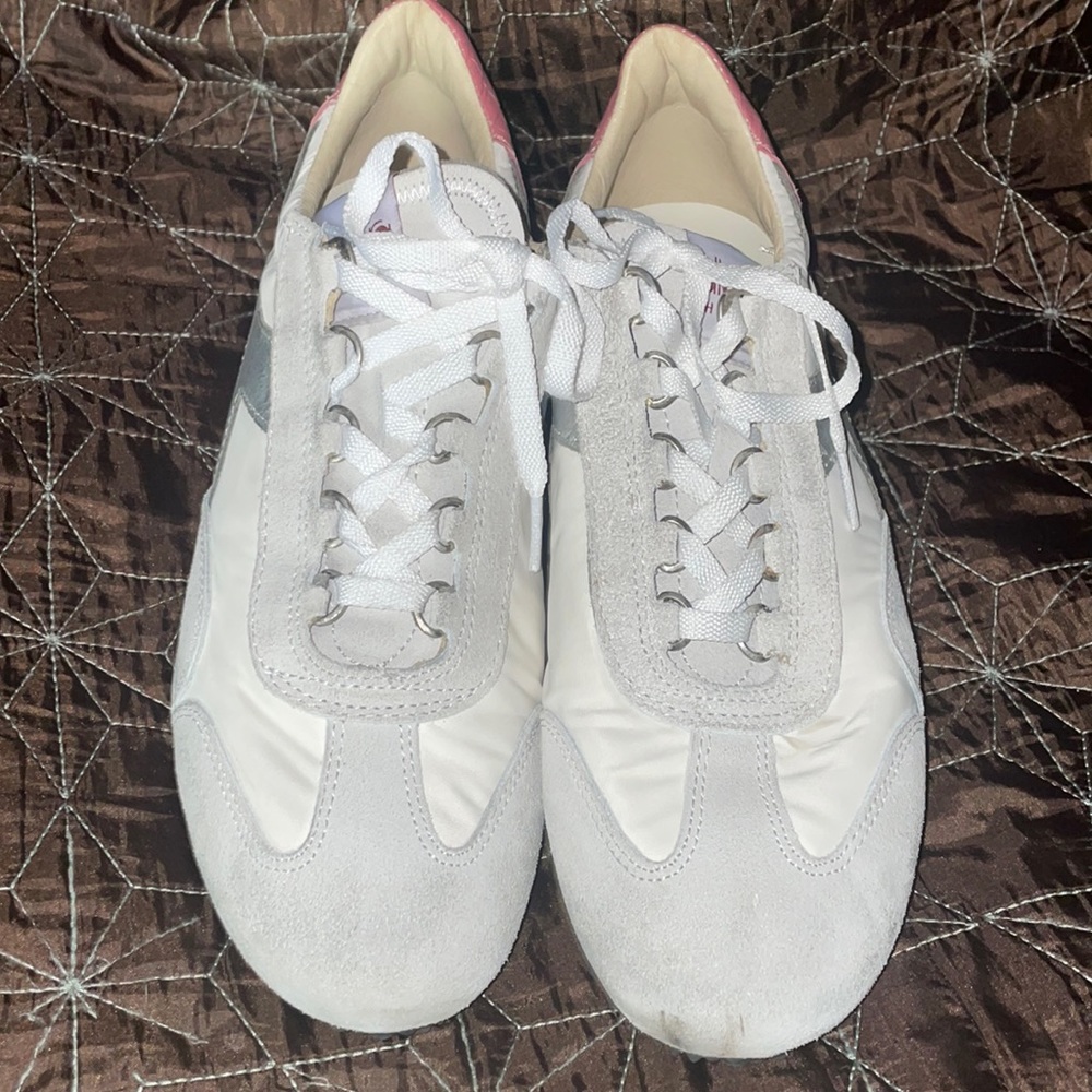 Diadora Heritage Shoes - size 9